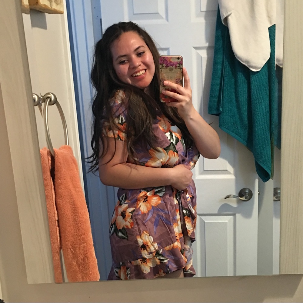 Floral wrap dress 🌵